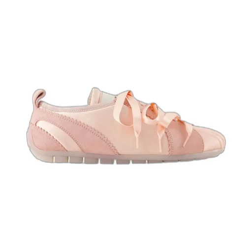 Sneakers With Ribbon Laces