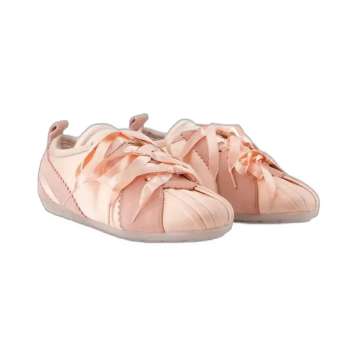 Sneakers With Ribbon Laces