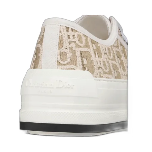 B23 Low-Top Sneaker