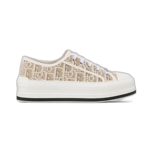 B23 Low-Top Sneaker
