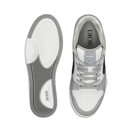 B57 Dribble Low-Top Sneaker