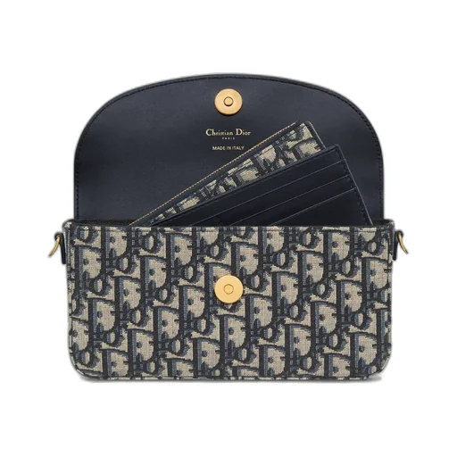 30 Montaigne Pouch With Chain