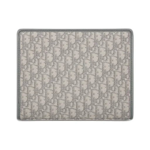 30 Montaigne Dea Pouch