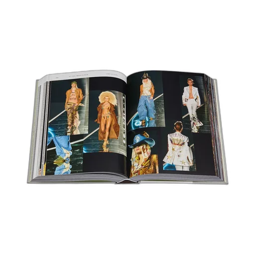 Book: Dior DÉFilÉS