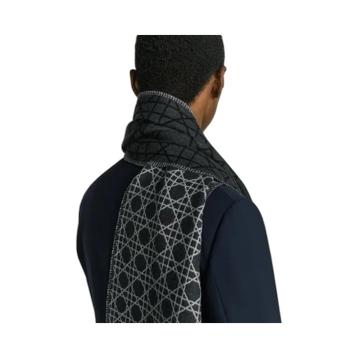 Striped Cannage Scarf