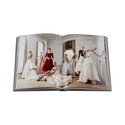 Book: Dior New Looks