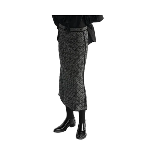Mid-Length Macrocannage Skirt