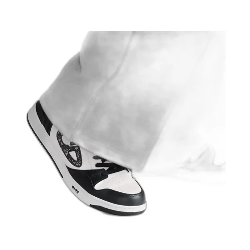 B57 Dribble Low-Top Sneaker
