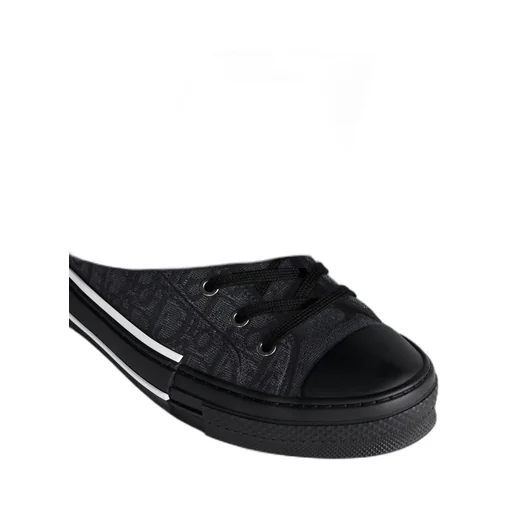 B23 League High-Top Sneaker
