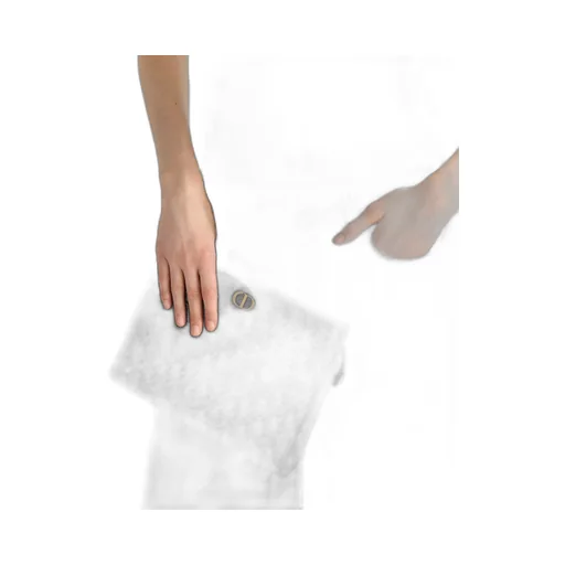 30 Montaigne Dea Pouch