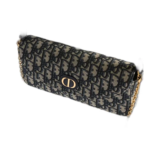 30 Montaigne D-Vine Pouch With Chain