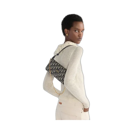 30 Montaigne D-Vine Pouch With Chain