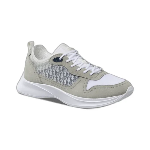 B25 Runner Sneaker