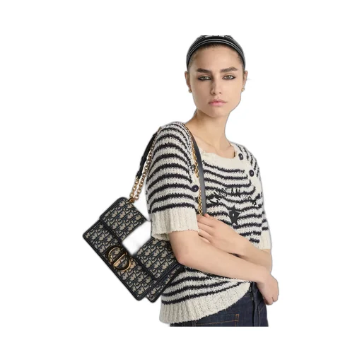 30 Montaigne Chain Bag