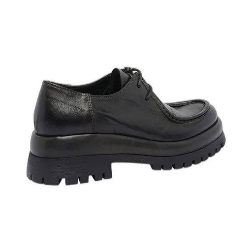 Pawelk's Cru Lace-Up Flat Shoes