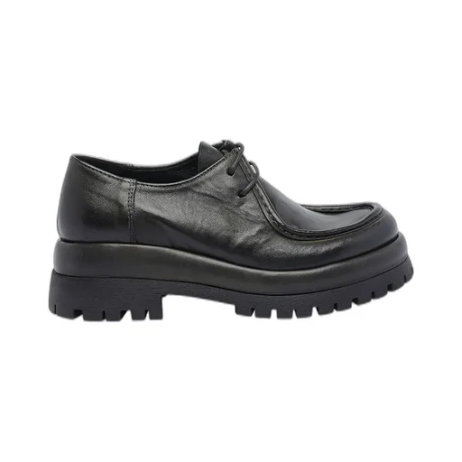 Pawelk's Cru Lace-Up Flat Shoes