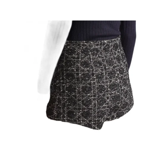 Macrocannage Shorts