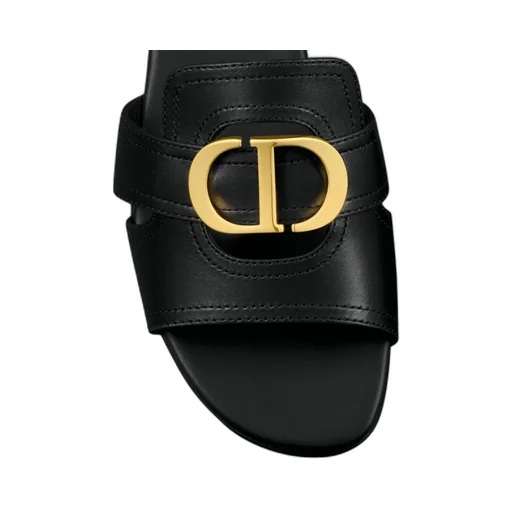 30 Montaigne Slide