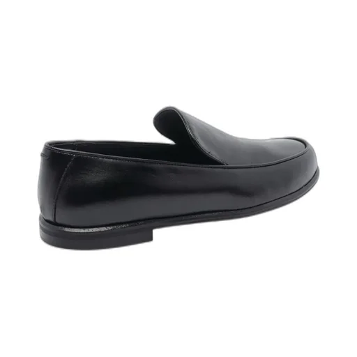 Poeve Nida Round Toe Flat Shoes