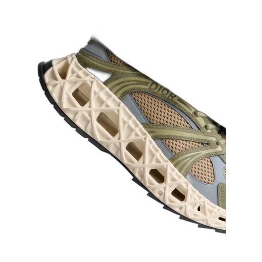 B35 Nxxt Sneaker