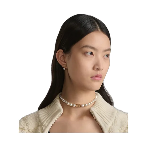 30 Montaigne Short Necklace
