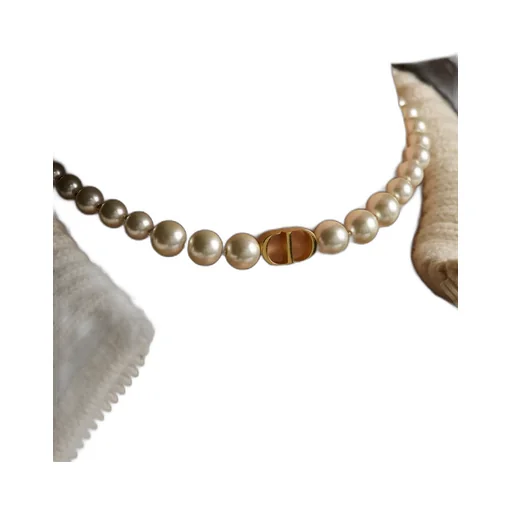 30 Montaigne Short Necklace