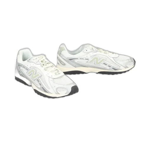 New Balance 204L Lace-Up Sneakers