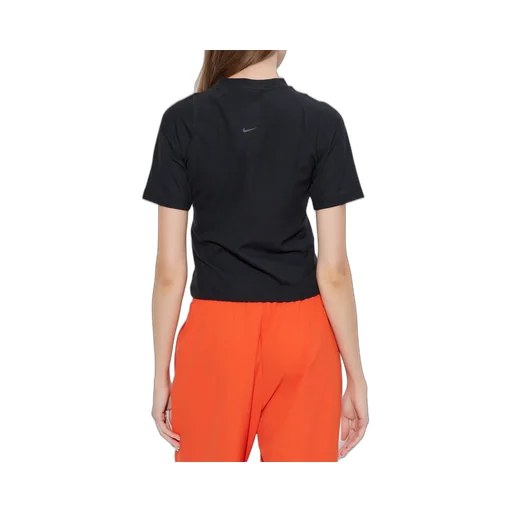 Nike Dri-Fit Short-Sleeved Top