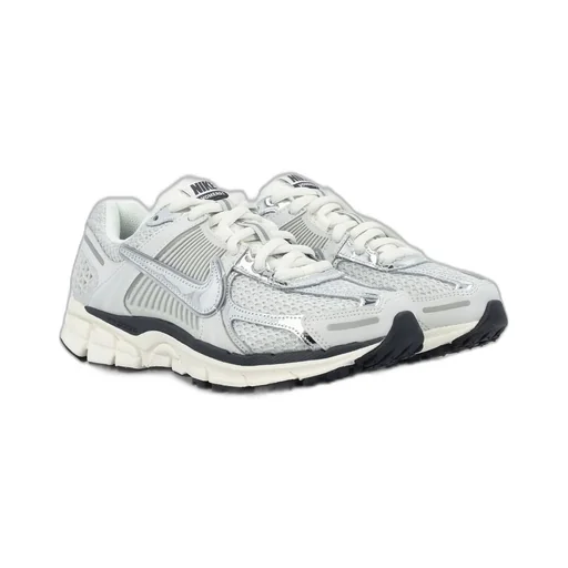 Nike Zoom Vomero 5 Photon Dust Sneakers