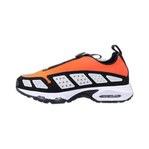 Nike Air Max Sndr Lace-Up Sneakers