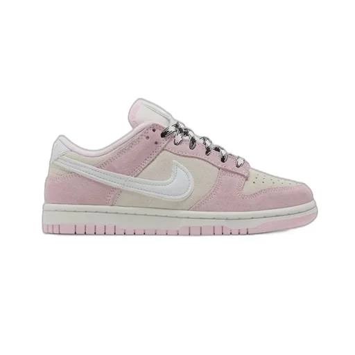 Nike Dunk Low-Top Sneakers