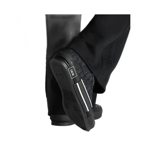 B23 League Low-Top Sneaker