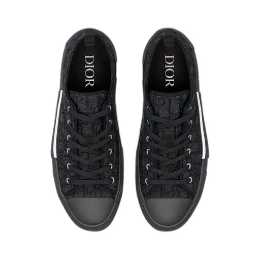 B23 League Low-Top Sneaker