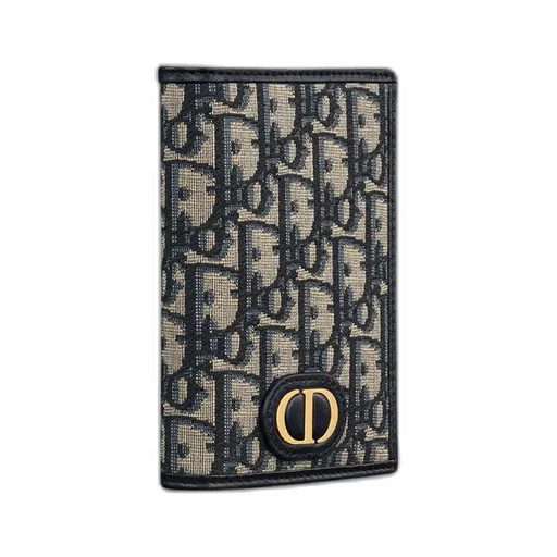 30 Montaigne Passport Holder