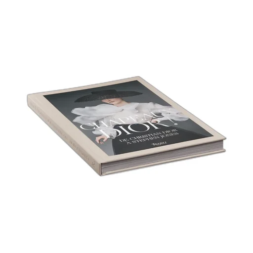 Book: Chapeaux Dior!
