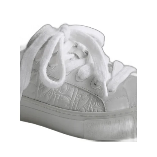 B33 Spin Sneaker