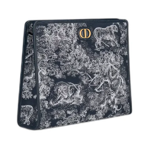 30 Montaigne Dea Pouch