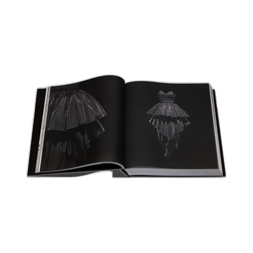 Book: Dior By Christian Dior