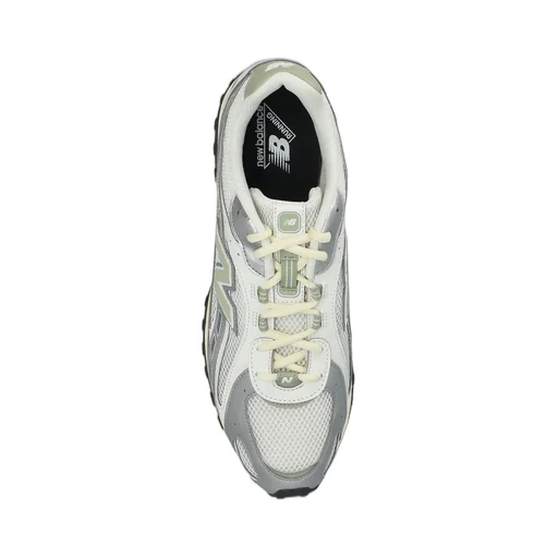New Balance 204L Lace-Up Sneakers