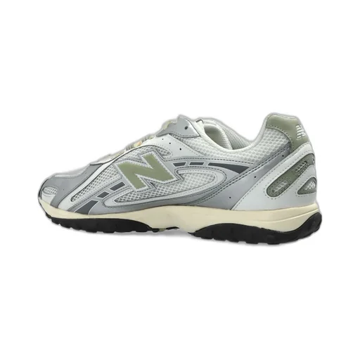 New Balance 204L Lace-Up Sneakers