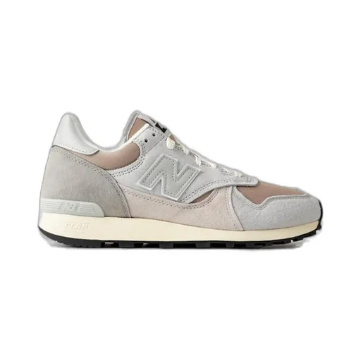 New Balance 475 Shoes