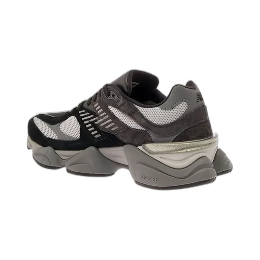 New Balance 9060 Low-Top Sneakers