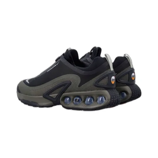 Nike Air Max Dn Roam Low-Top Sneakers