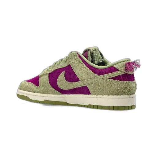 Nike Dunk Low Retro Sneakers