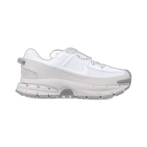 Nike Zoom Vomero Roam Winterized Sneakers