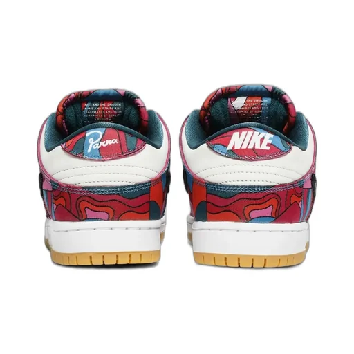 Nike Sb Dunk Low-Top Sneakers