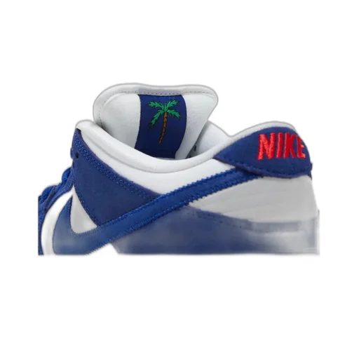 Nike Sb Dunk Low-Top Sneakers
