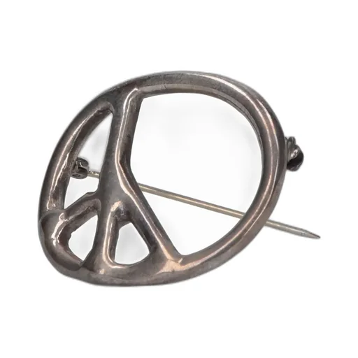 Needles Peace Brooch