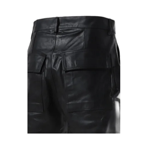 Stefan Cargo Shorts / Black