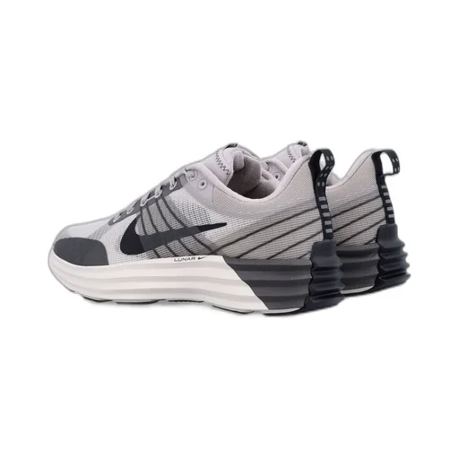 Nike Lunar Roam Sneakers